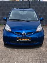 Toyota Aygo (X) 1,0 ckIN2U Automatik 5-türig - Toyota Aygo (X) aus 2008