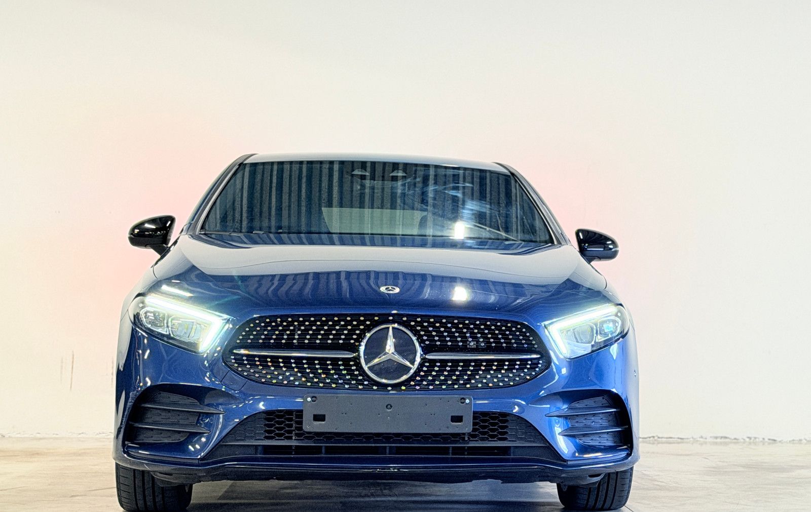 Mercedes-Benz A 250e AMG Line imagem 2