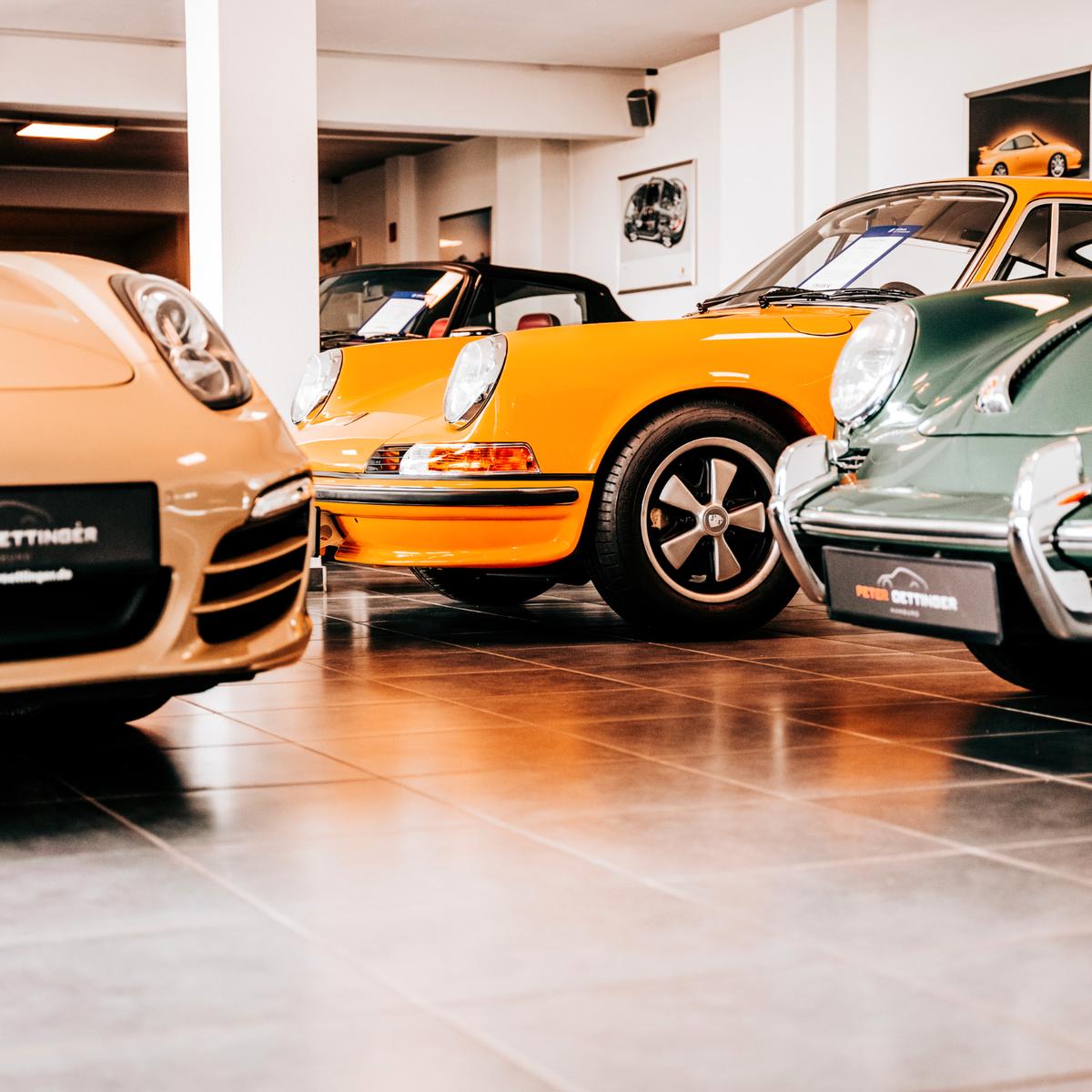 showroom-image-top
