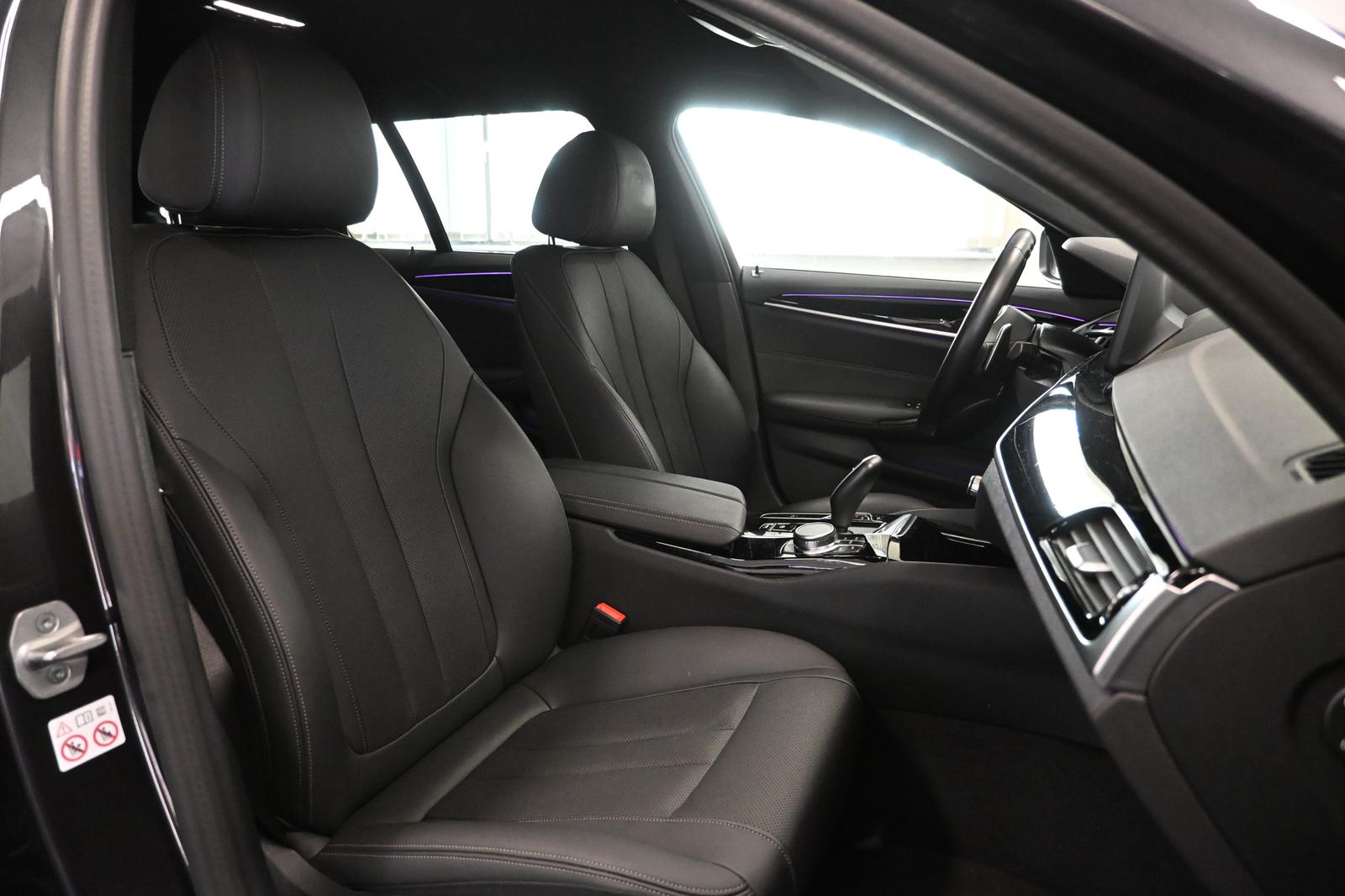 BMW 530 d*M-LENKR*KAMERA*LEDER*ACC*KEYLESS*CARPLAY