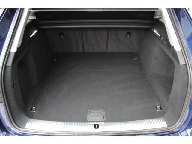 A4 Avant S-Line competition 35TFSI Str.19''Navi*