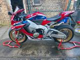 Honda CBR 1000RR SP1 - HONDA CBR 1000RR