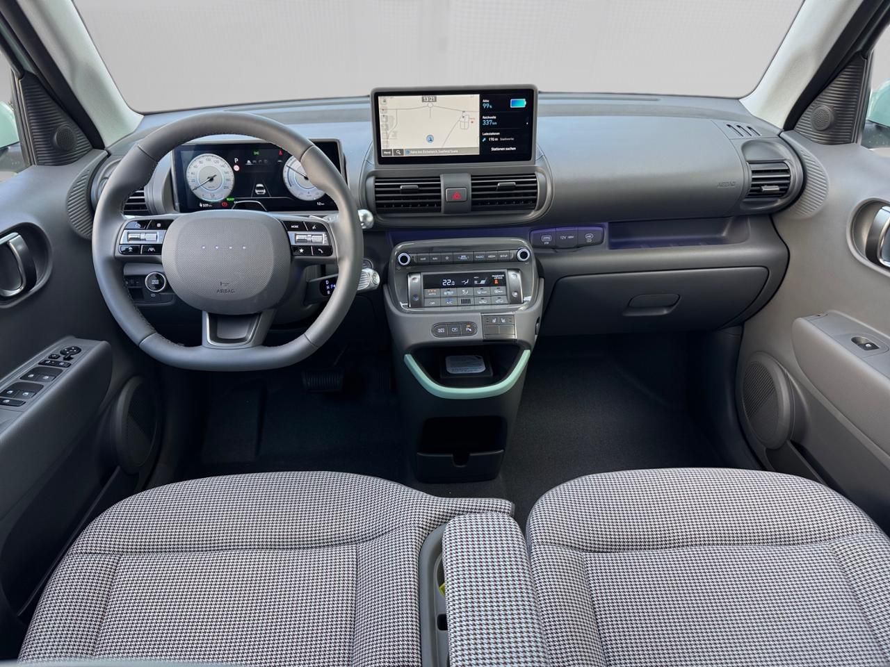 Fahrzeugabbildung Hyundai INSTER LOUNGE SHZ*LHZ*NAVI*CARPLAY*USB*