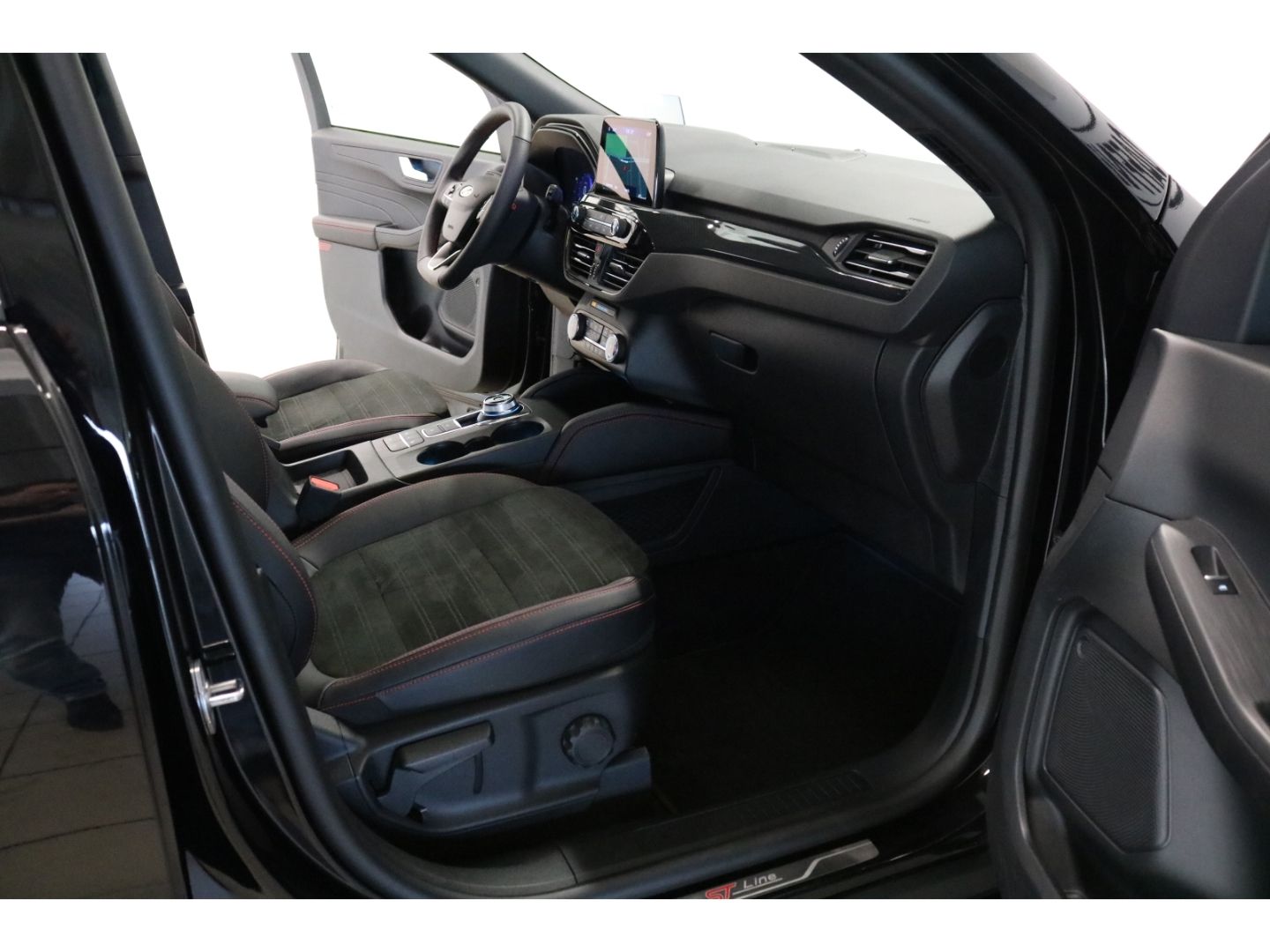 Fahrzeugabbildung Ford Kuga 2,5-PHEV ST-Line X B&O Sound/Navi/LED
