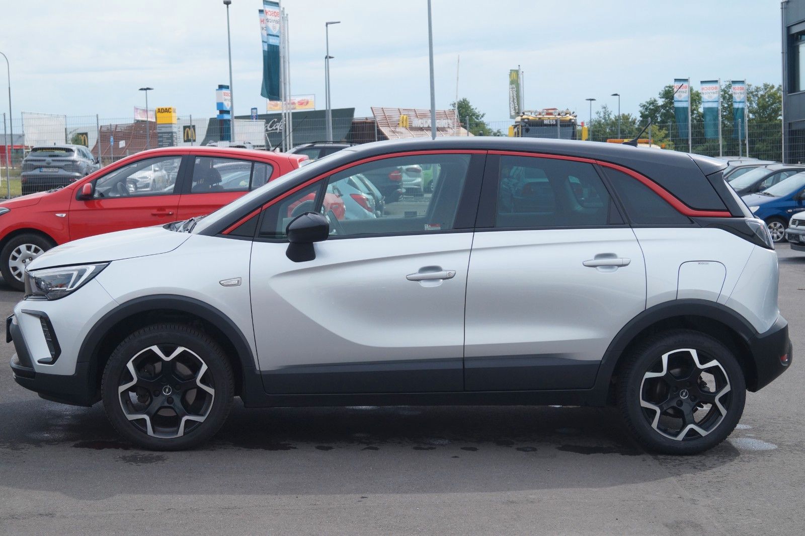 Fahrzeugabbildung Opel Crossland (X) 1.2 Automatik *1. Hand