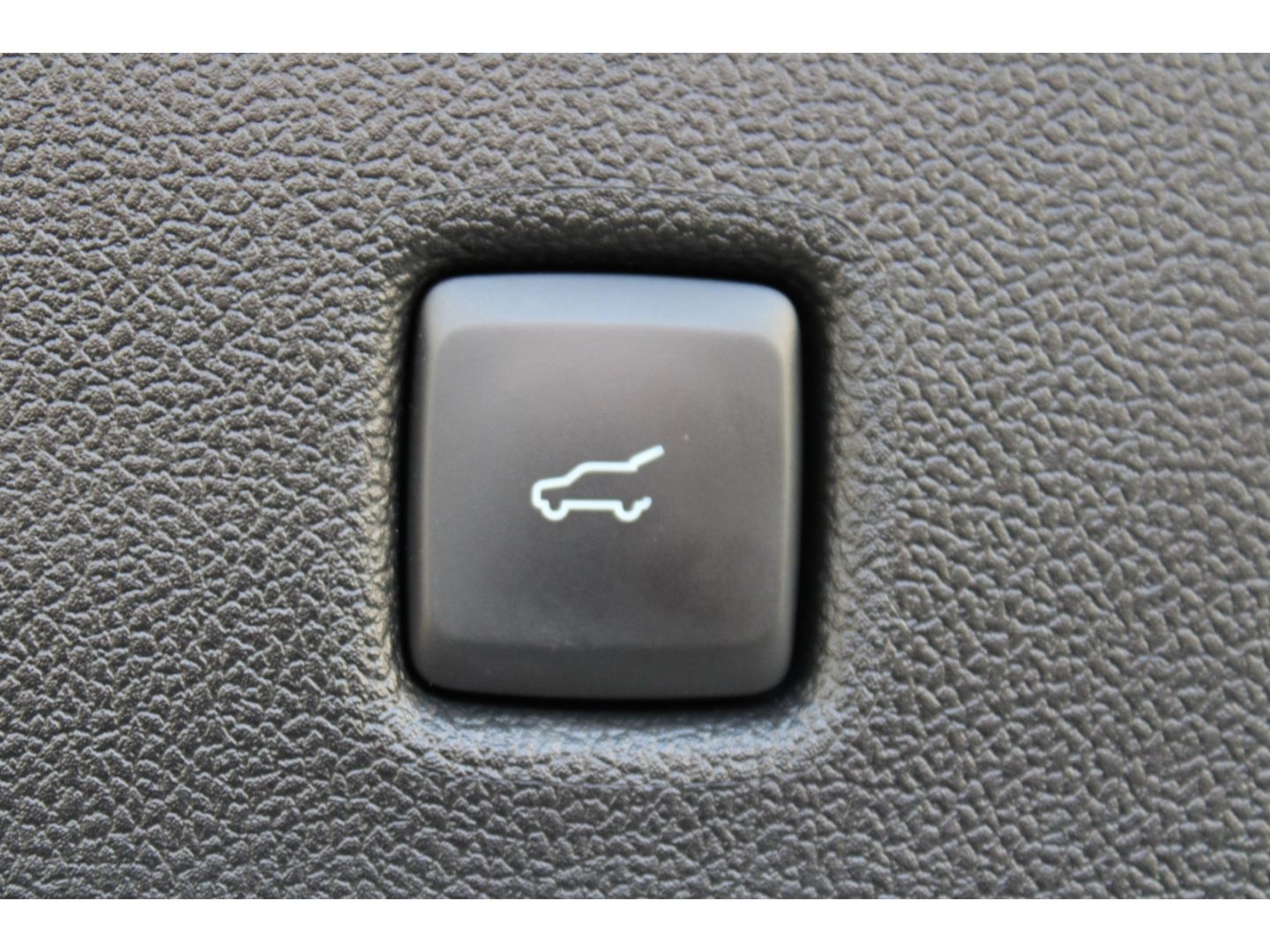 FORD Kuga ST-Line X LED AHK Navi GJR RFK el. Heckkla - Image 35