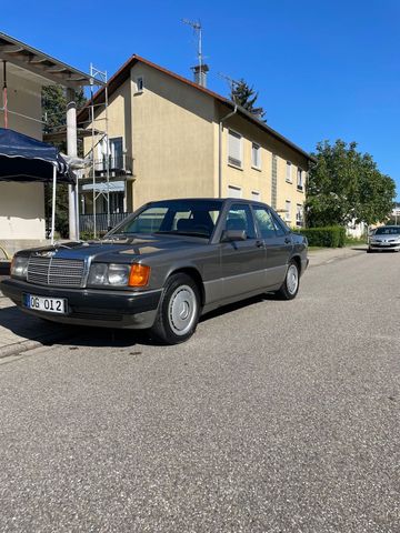 Mercedes-Benz e190 2.0 L Automatik*2 Hand*...