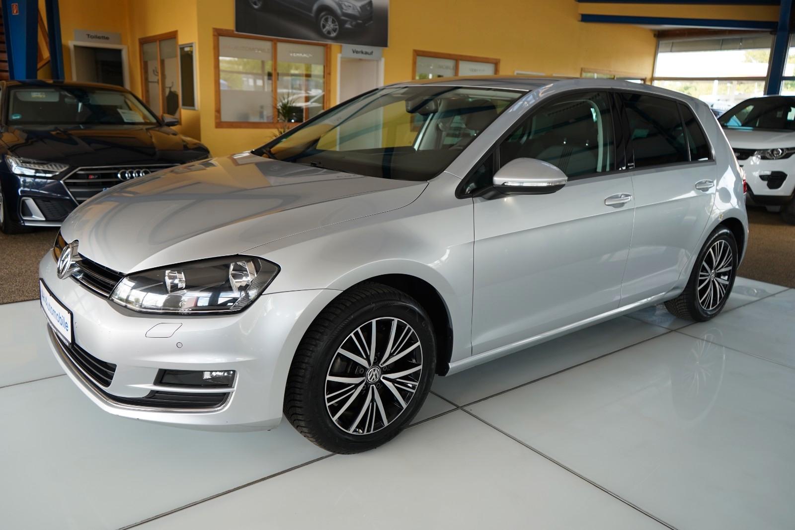 Volkswagen Golf VII Lim. Allstar BMT AUTOMATIK / NAVI / PDC