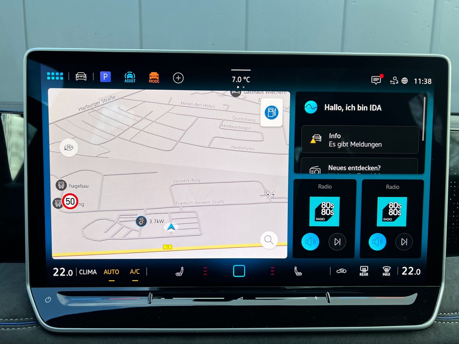 Fahrzeugabbildung Volkswagen Tiguan R-Line 1.5 eTSI DSG *AHK, ACC, IQ.Light,