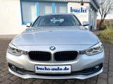 BMW 320i Touring Autom. Advantage LED Navi - silberne BMW 320