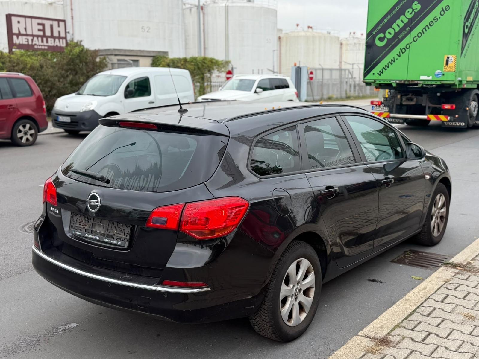 Opel Astra 2015 — engine 1.364 cm³, 120 HP (88kW)