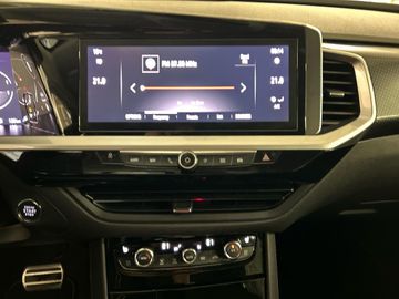 Fotografie 4 des Opel Grandland (X) Grandland Elegance 1.6 Plug-in-Hybrid Leder ACC