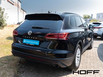 Volkswagen Touareg - 2