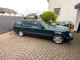 Mercedes-Benz E 300 - gebrauchte Mercedes-Benz E 300 aus dem Jahr 1989