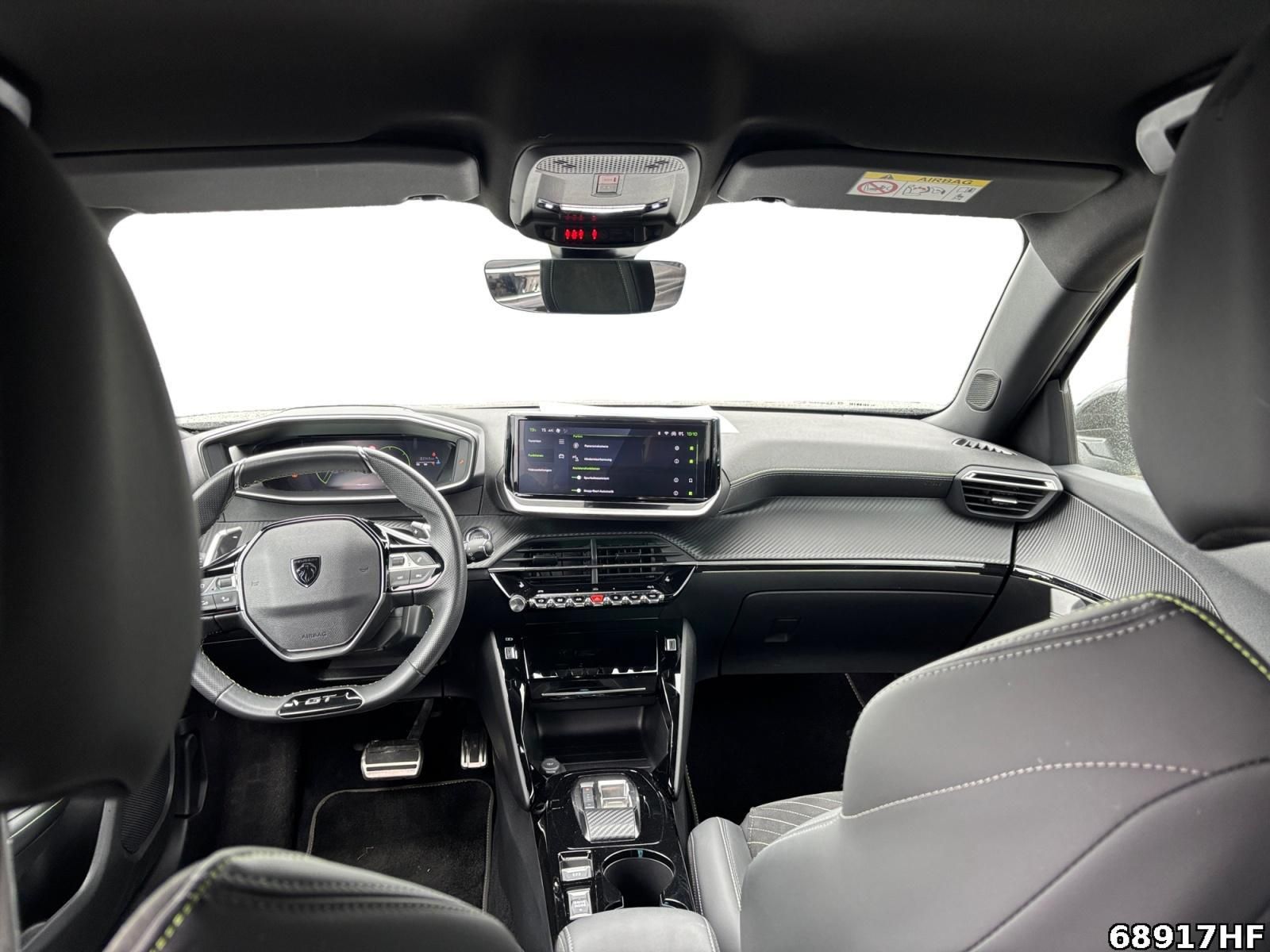 Fahrzeugabbildung Peugeot 2008 1.2 PureTech 130, GT