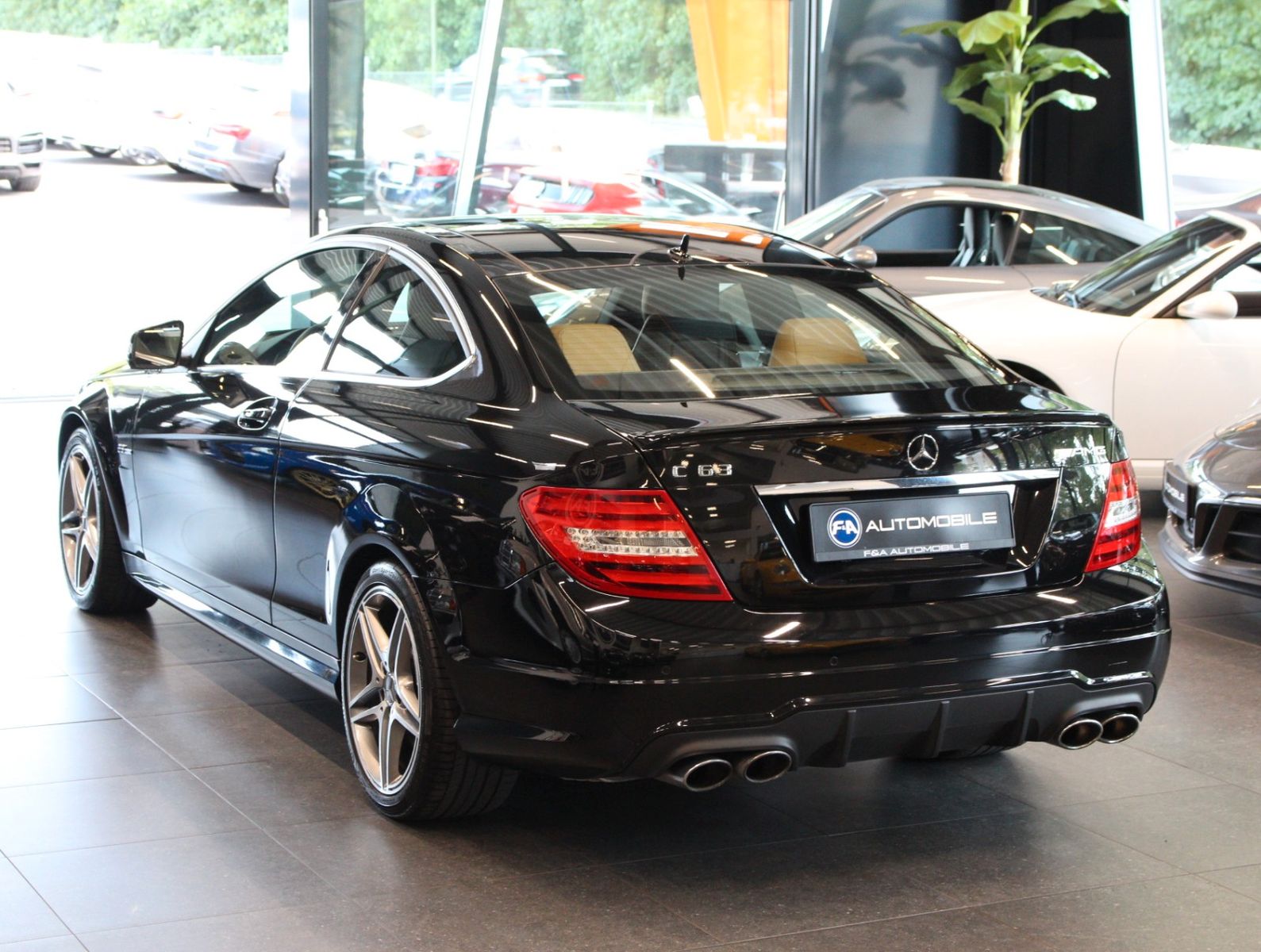 Fahrzeugabbildung Mercedes-Benz C 63 AMG Coupé *1.Hand*MB Scheckheft*Pano*MWST