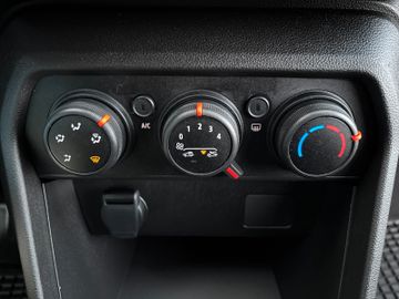 Dacia Sandero SCe 65 Essential