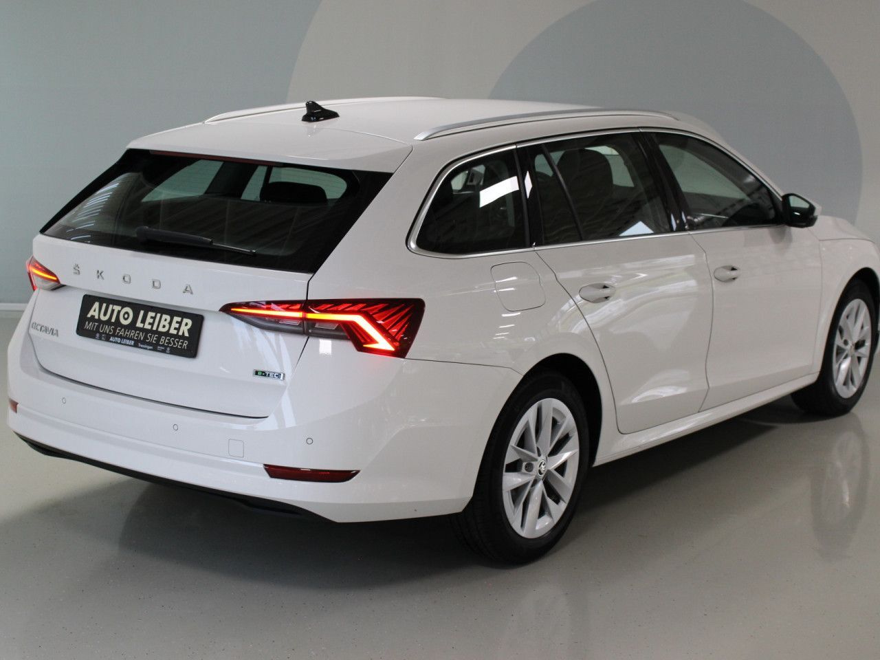 Fahrzeugabbildung SKODA Octavia Combi 1.5 TSI e-TEC Style AHK/ACC/Navi