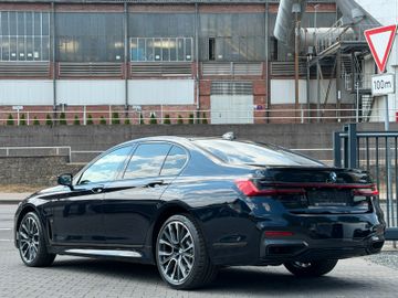 BMW 745 - 9