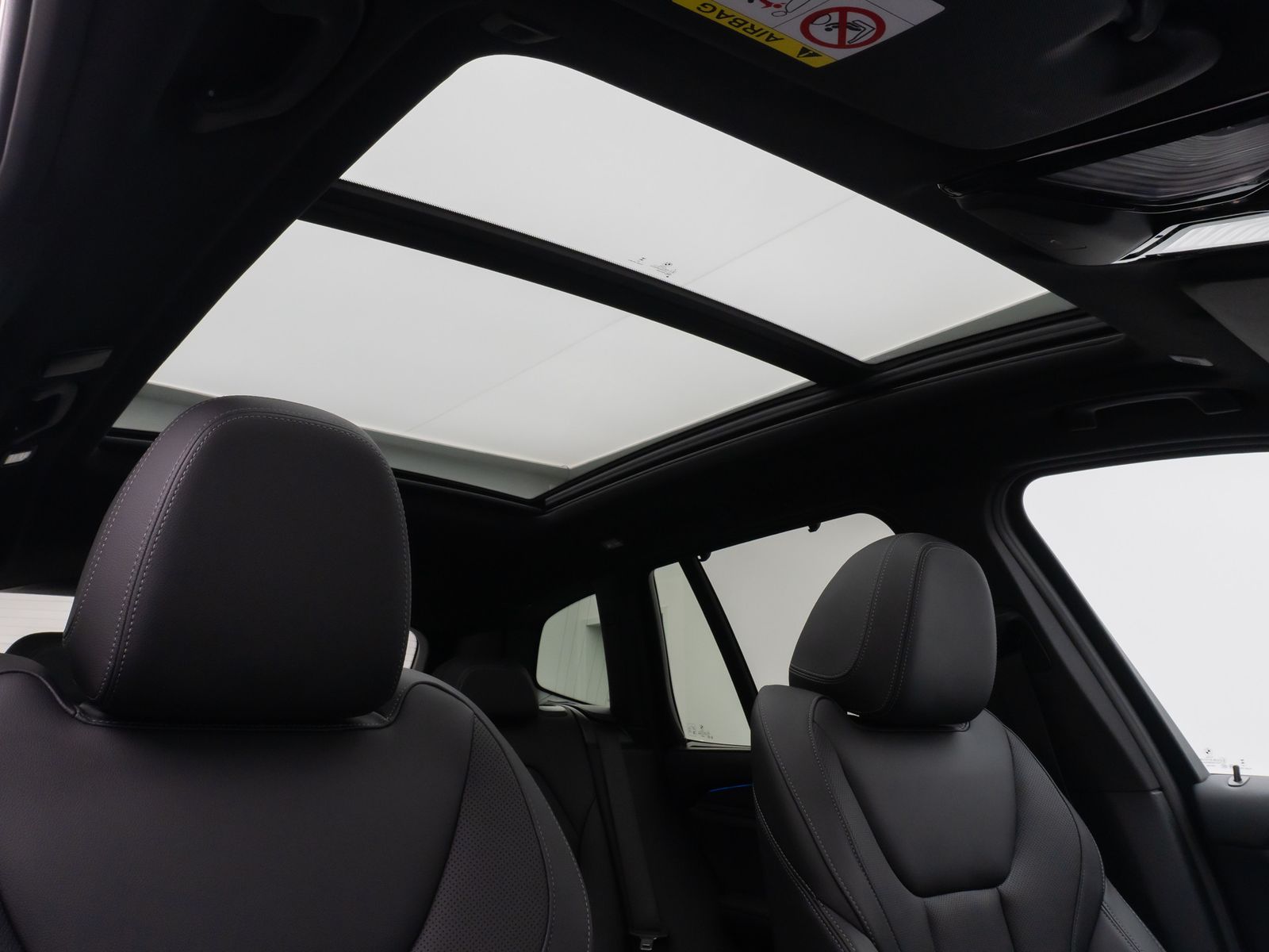 Fahrzeugabbildung BMW X3 xD30e M Sport Panorama Laser 360°HUD Komfort