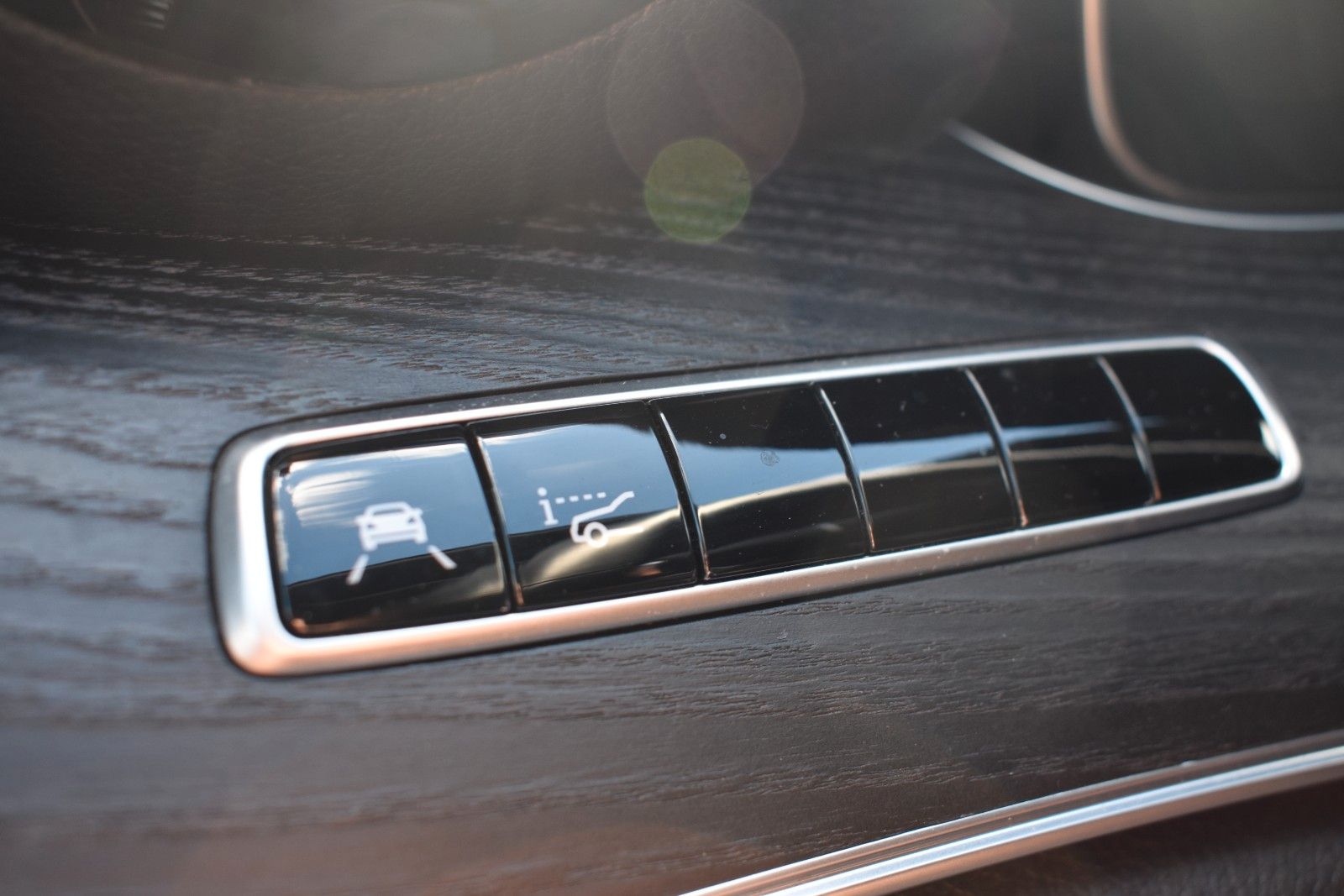 Fahrzeugabbildung Mercedes-Benz E 350d T-Modell HUD/BURMESTER/CARPLAY/LED/KAMERA