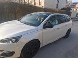 Peugeot 308 SW II  / Sound- & Ambienten-Upgrade  - Peugeot 308 Gebrauchtwagen in München