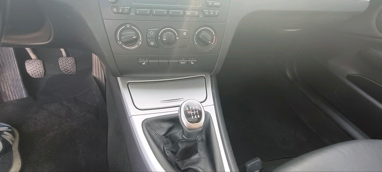 BMW 116 2008 — двигун