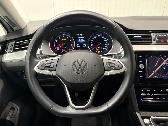 Passat Variant Business 1.5 TSI NAVI RFK LED ACC