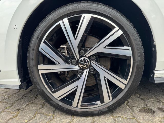 Golf Variant VIII R-Line 2.0 TSI RearView Matrix