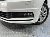 Volkswagen Touran Comfortline BMT/Start-Stopp+7SITZE+STANDH - Volkswagen Touran mit Diesel-Antrieb: Weiß, Standheizung