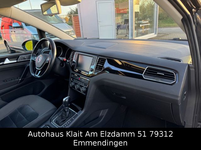 Fahrzeugabbildung Volkswagen Golf Sportsvan Highiline DSG Panorama