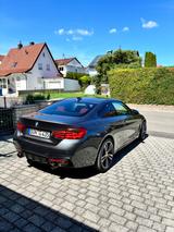 BMW 435d xDrive Coupé M Sport Automatik M Sport - graue BMW 435