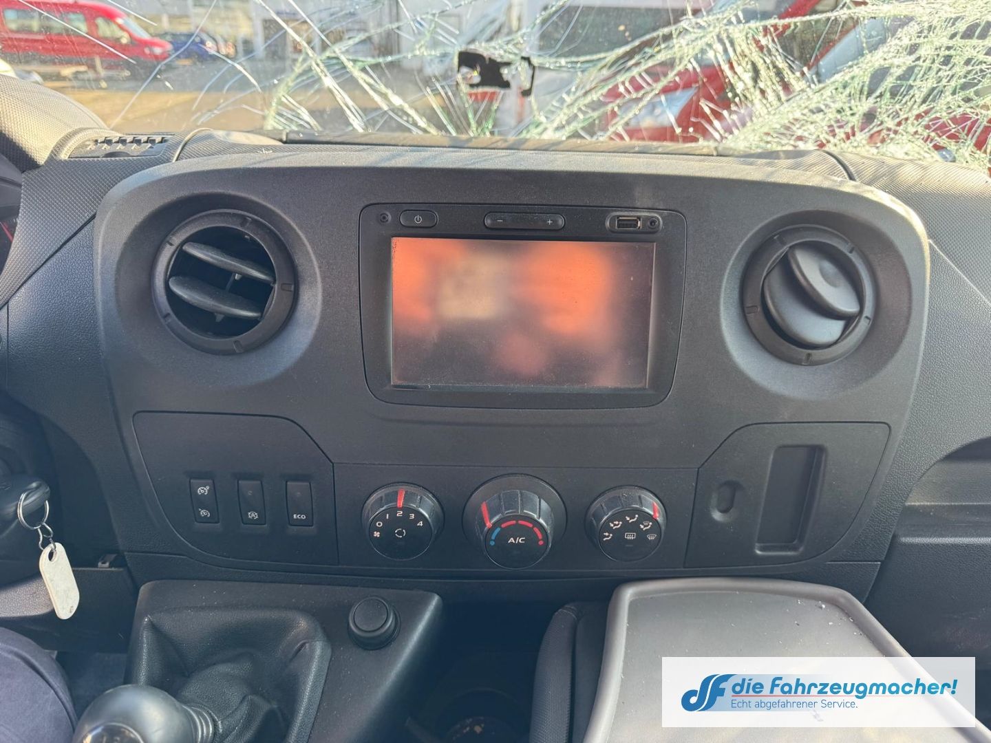 Fahrzeugabbildung Renault Master III Kasten L4H3 GKa 4,5t *UNFALLSCHADEN *