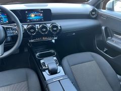 MERCEDES-BENZ A 180 d KLIMA,NAVI,PDC,360CAM,TEMPOMAT,BT Klima