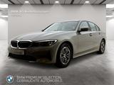 BMW 320i Limousine LiveCockpitProf PDC Sitzheizung - BMW 3er Reihe Gebrauchtwagen in Hamburg