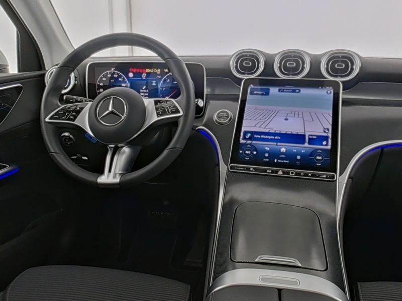 Fahrzeugabbildung Mercedes-Benz GLC 220 d 4M Avantgarde*Pano*Distro*Totwink*Memo