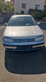 Volkswagen vw gulf 1.6 Benzin - Volkswagen Golf aus 2003: 1.6