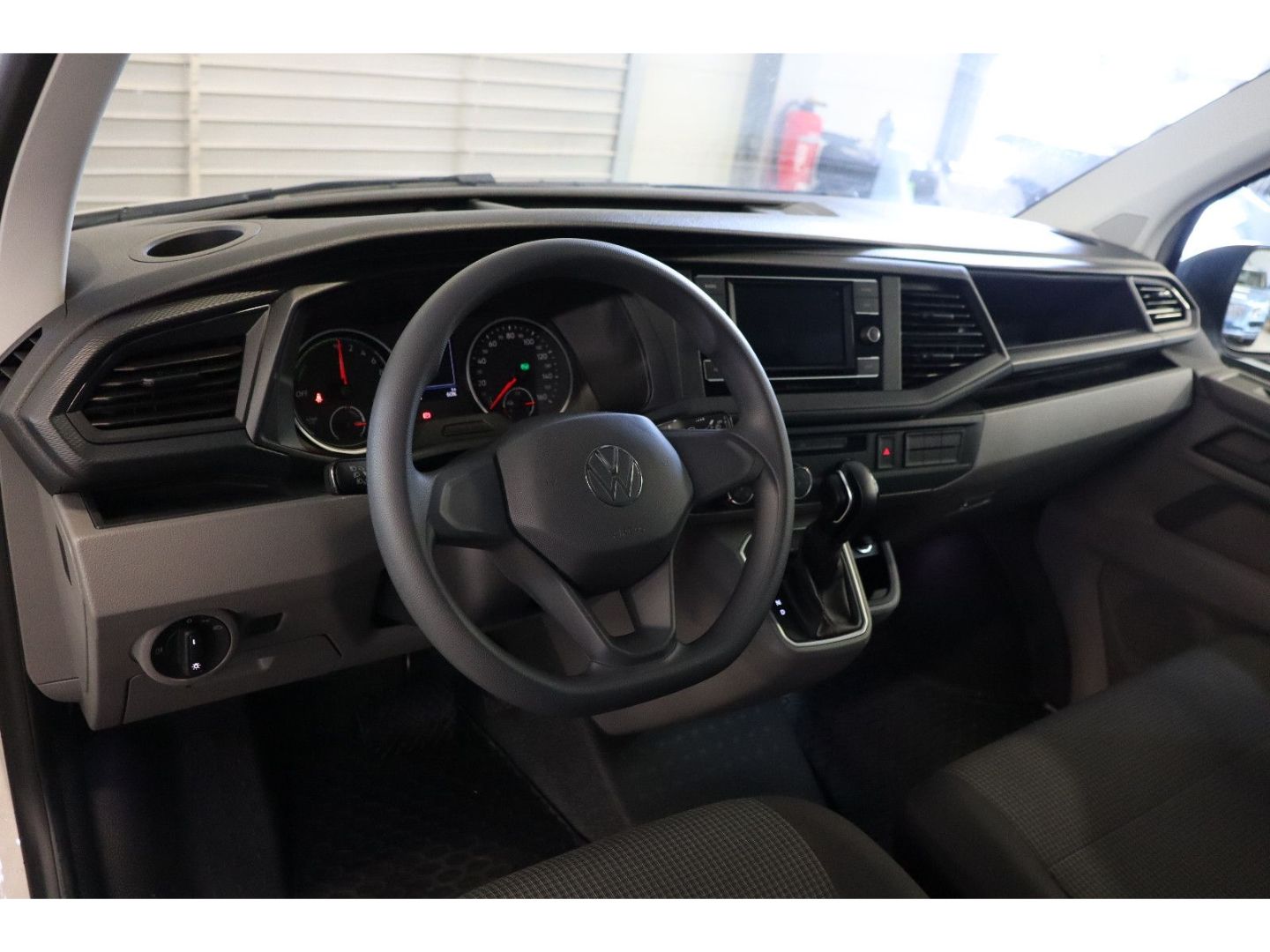 Fahrzeugabbildung Volkswagen VW T6.1 ABT e-Kasten LR DSG DAB Klima PDC 3-Sit