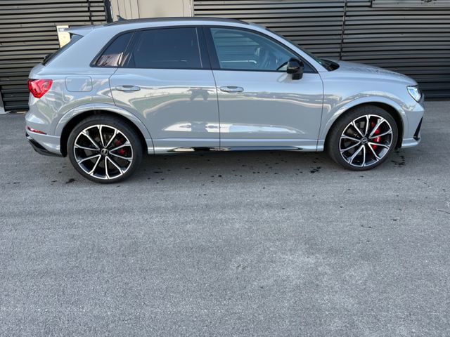 Audi RSQ3  2.5 TFSI quattro-280 !! -21`-NEUER SERVICE