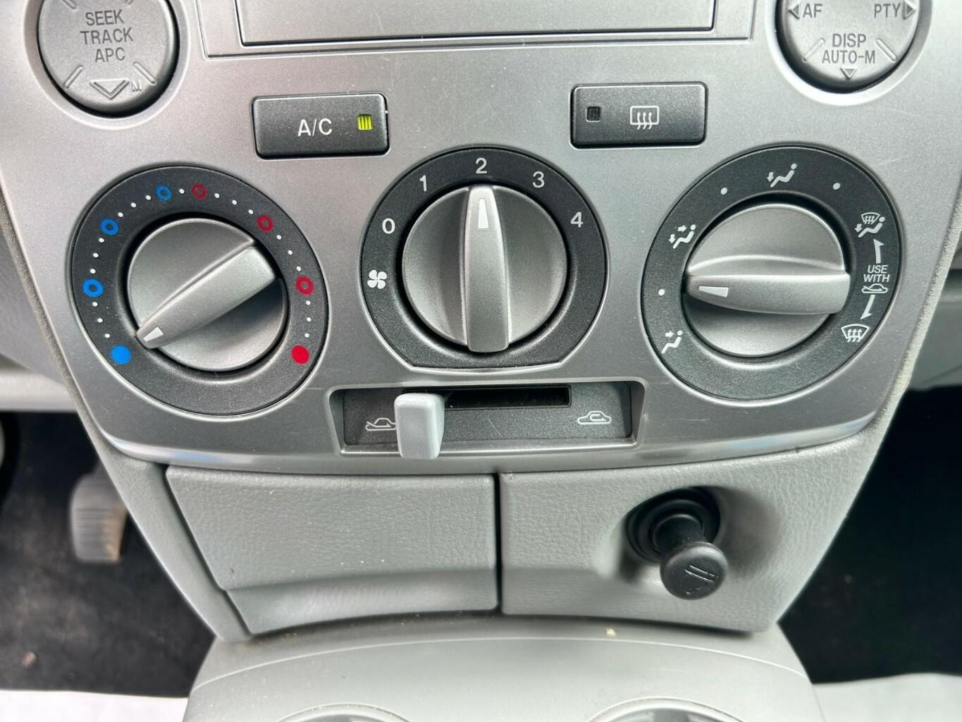 Mazda 2 * 1.5 Comfort TÜV 3.27 KLIMAANLAGE