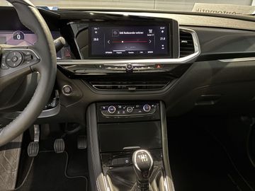 Fotografie 17 des Opel Grandland (X) Grandland 1.2 DI GS