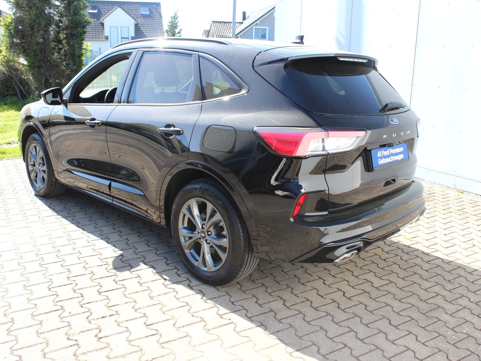 Fahrzeugabbildung Ford Kuga Plug-In Hybrid ST-Line X 2,5 Duratec