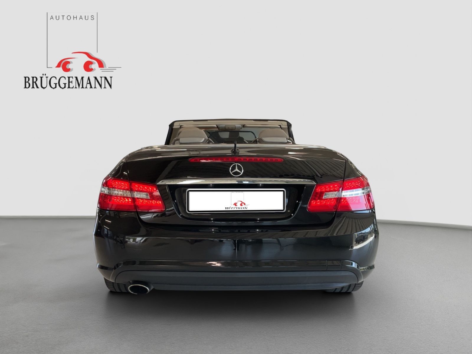 Fahrzeugabbildung Mercedes-Benz E 250 CGI AMG-Paket, H-K Sound, Memory
