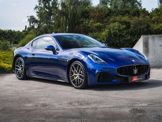 Maserati GranTurismo Trofeo / Blu Emozione / Design Pack 