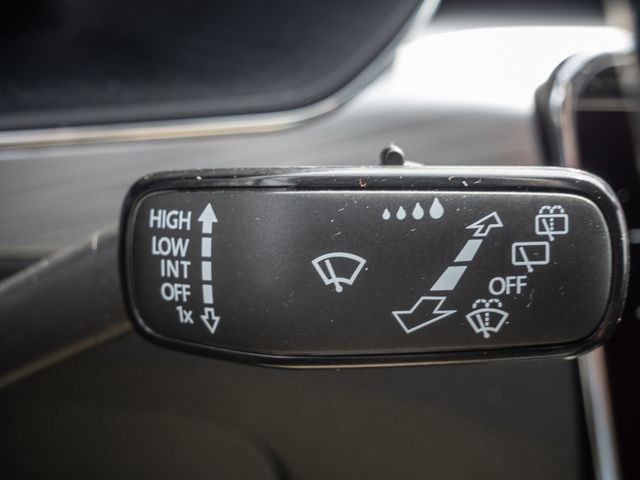 Superb Combi 2.0 TDI DSG Ambition SHZ NAVI ACC