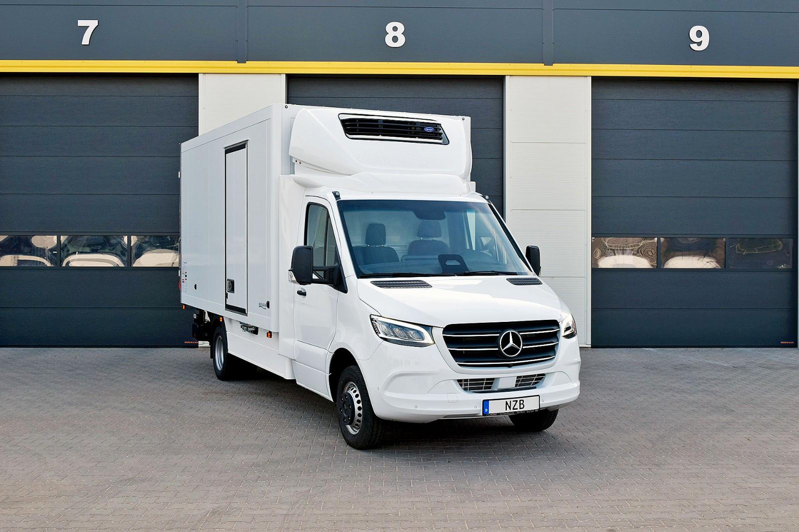 Mercedes-Benz Sprinter 519 CDI 5.5T SOFORT Carrier -20 2 Stk.