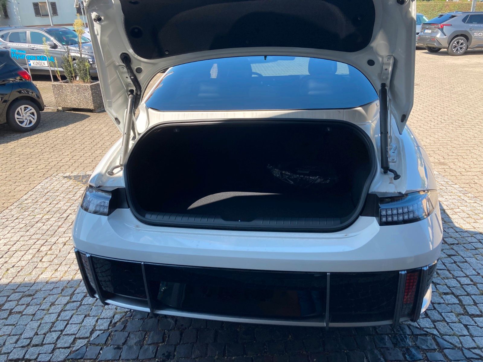 Hyundai IONIQ 6 – Bild 15