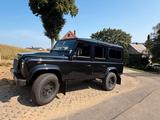Land Rover Defender 110 TD4 Station Wagon E E - Land Rover Defender: Schwarz