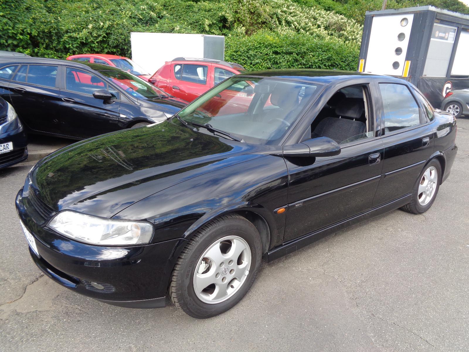 Opel Vectra 1.6 16V Edition 2000