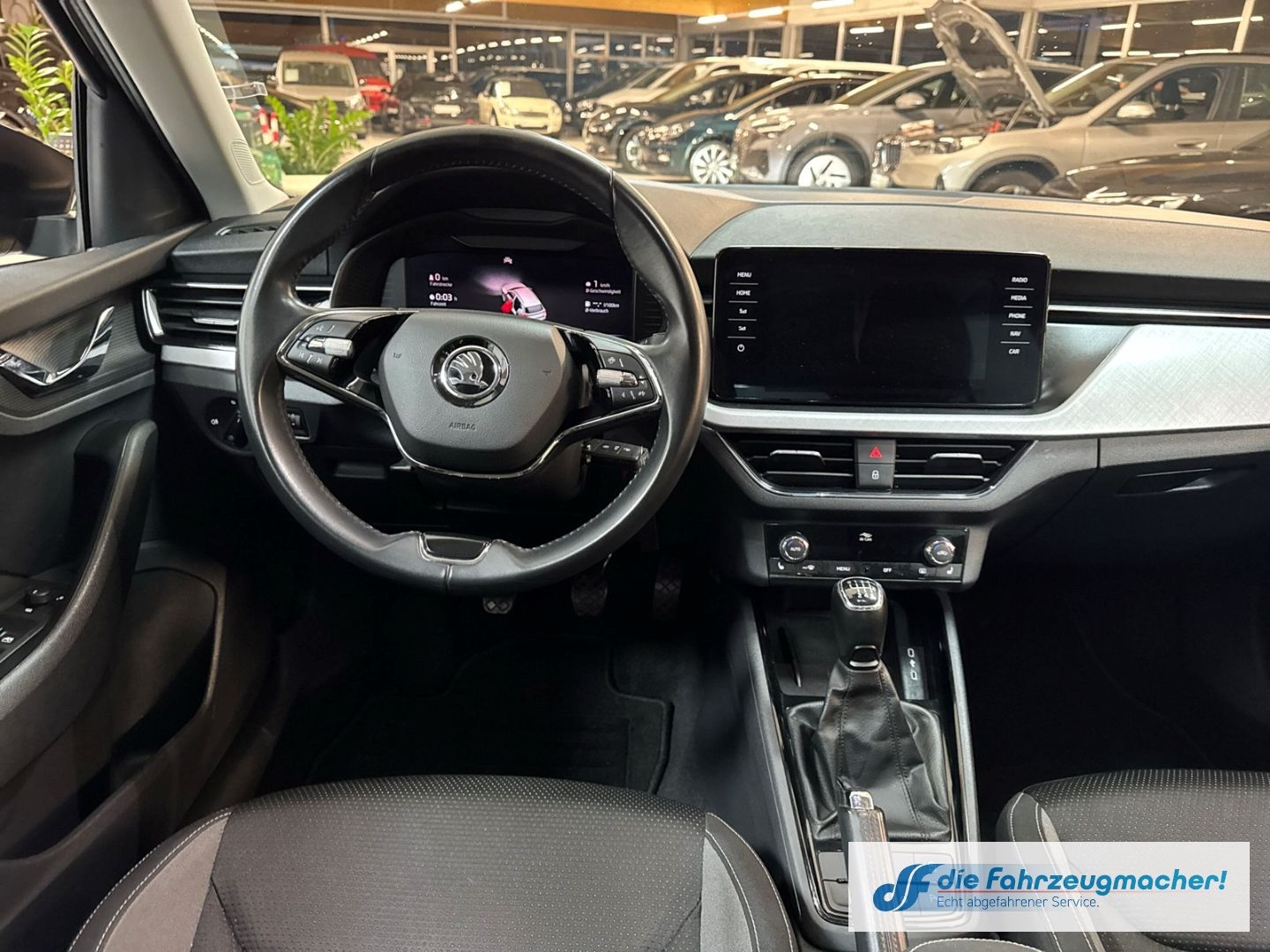 Fahrzeugabbildung SKODA Kamiq Tour Navi Digitales Cockpit LED Sperrdiff.